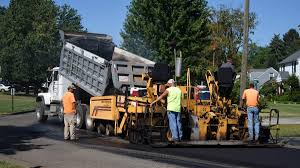 Best Concrete Driveway Installation  in Glenshaw, PA